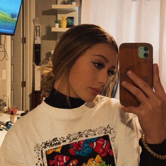 Meet your Posher, Kalea - Picture 1 of 1